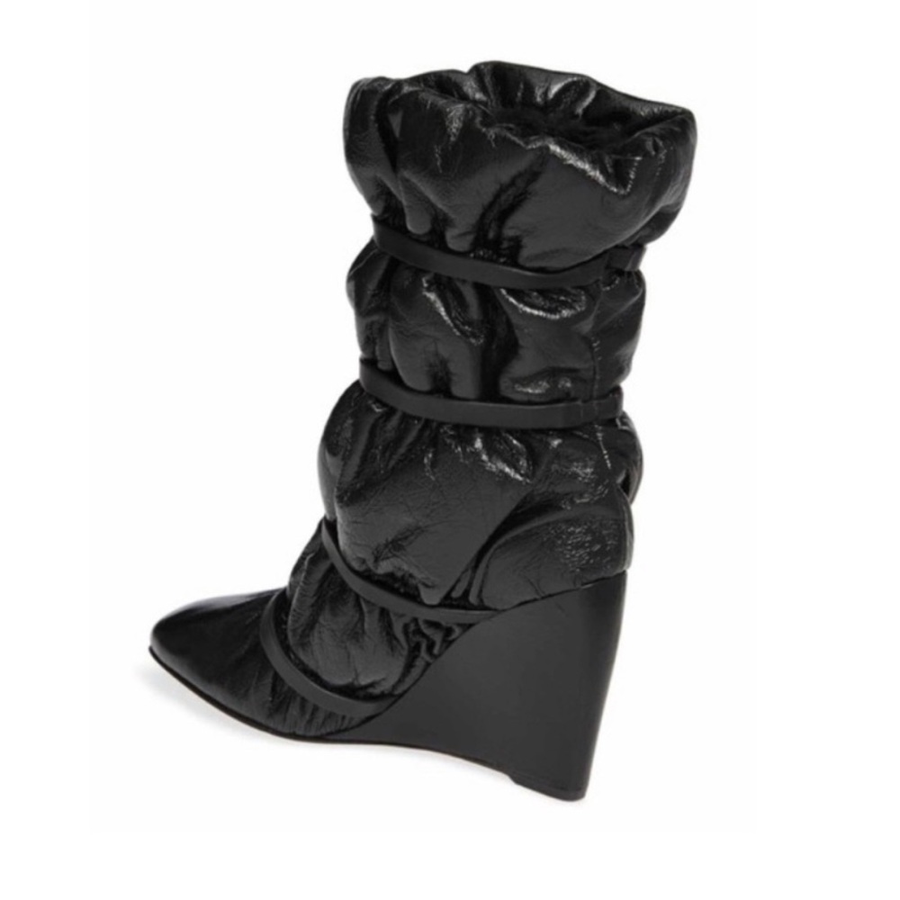 🛍️ sold 🛍️ STUART WEITZMAN duvet stud boot size 5 black Glasgow patent leather - Picture 8 of 9